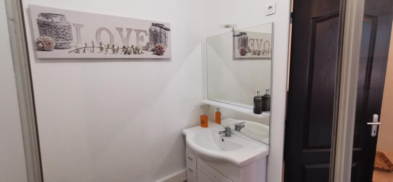 Appartement En Plein Coeur De Macon H Ngoại thất bức ảnh